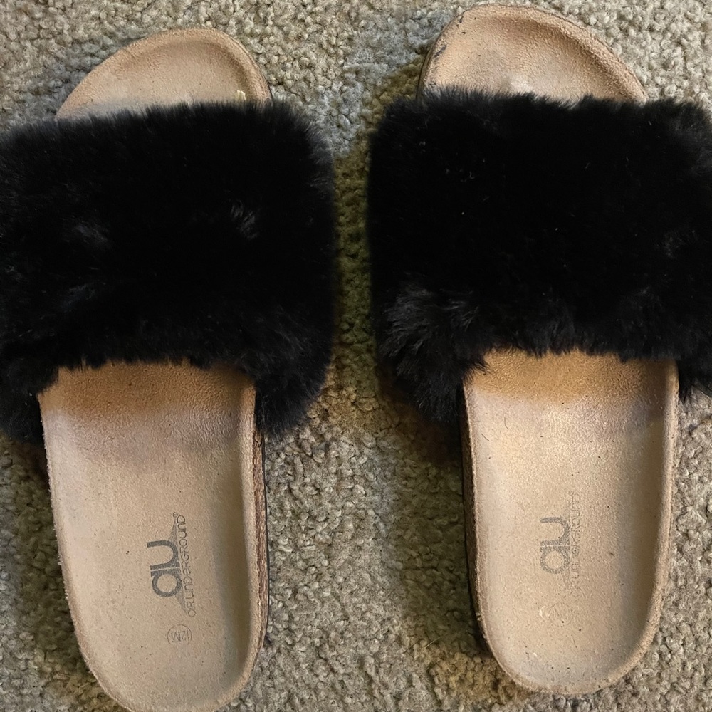 Fuzzy slippers/outdoor slides